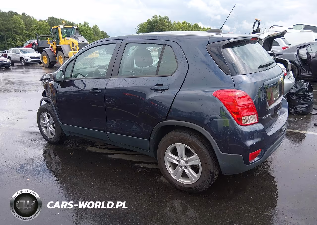 2019 Chevrolet Trax Ls VIN:3GNCJNSB2KL135175 - 3
