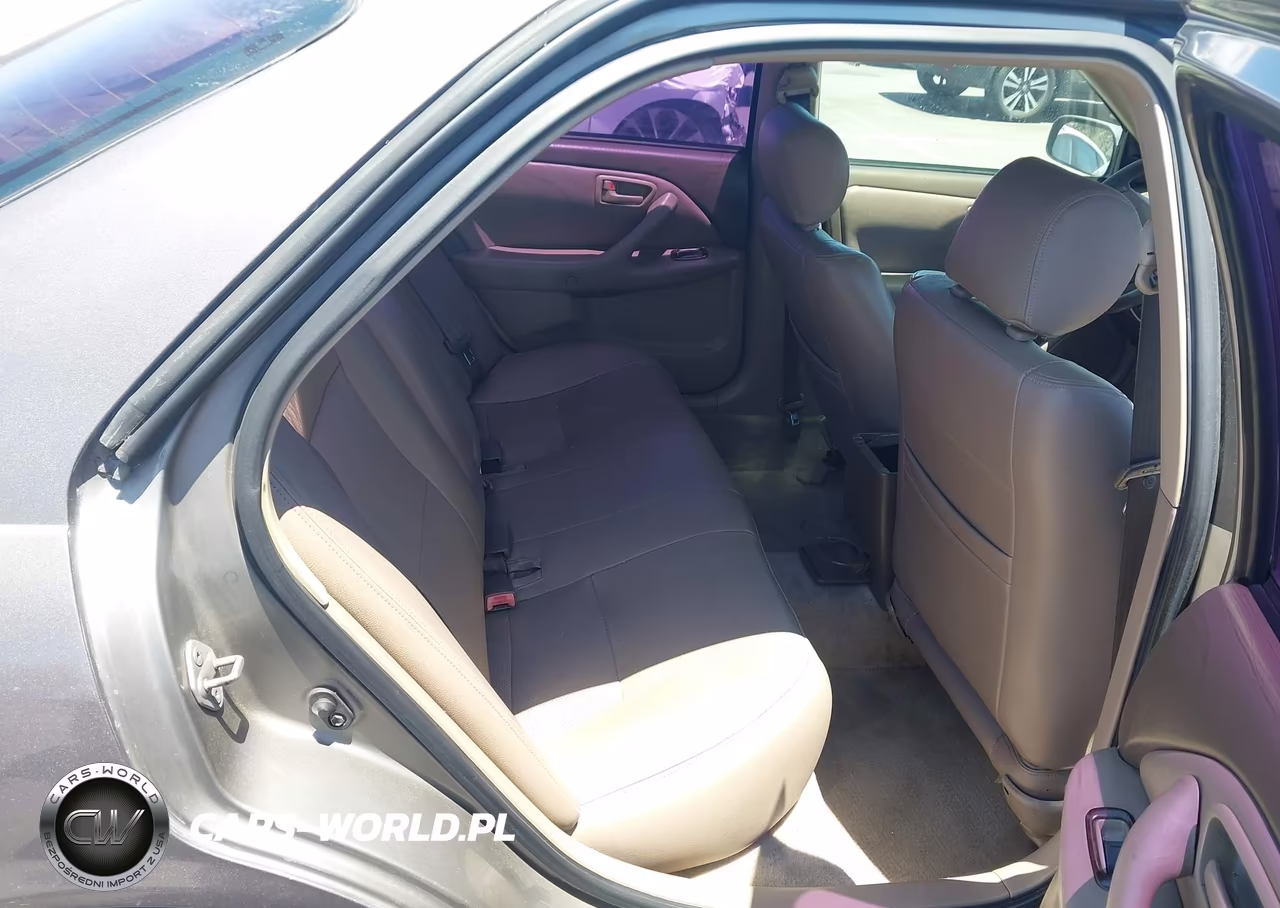 2000 Toyota Camry Le VIN:JT2BG22K7Y0515712 - 8