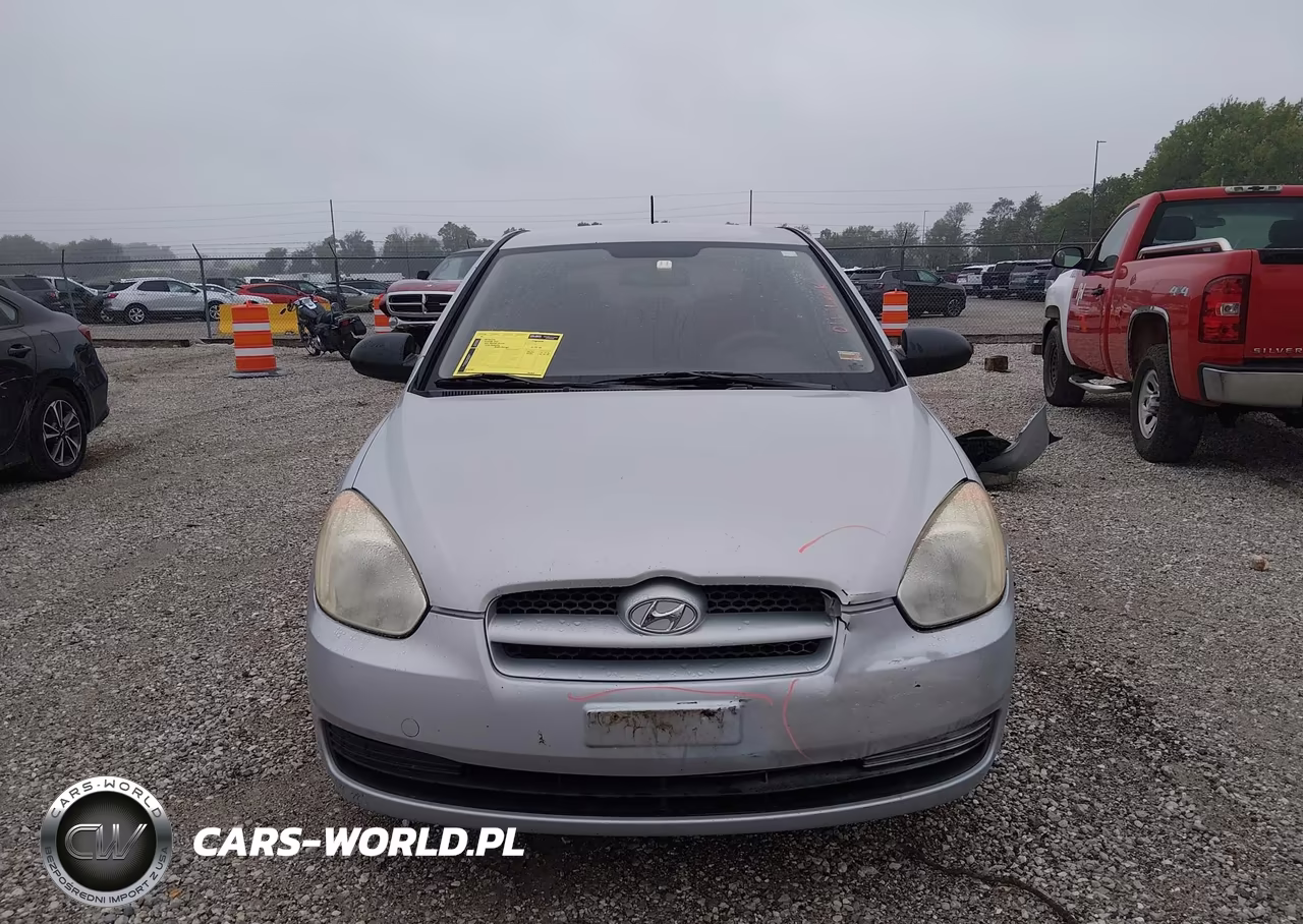 2009 Hyundai Accent Gs VIN:KMHCM36C39U114855 - 13