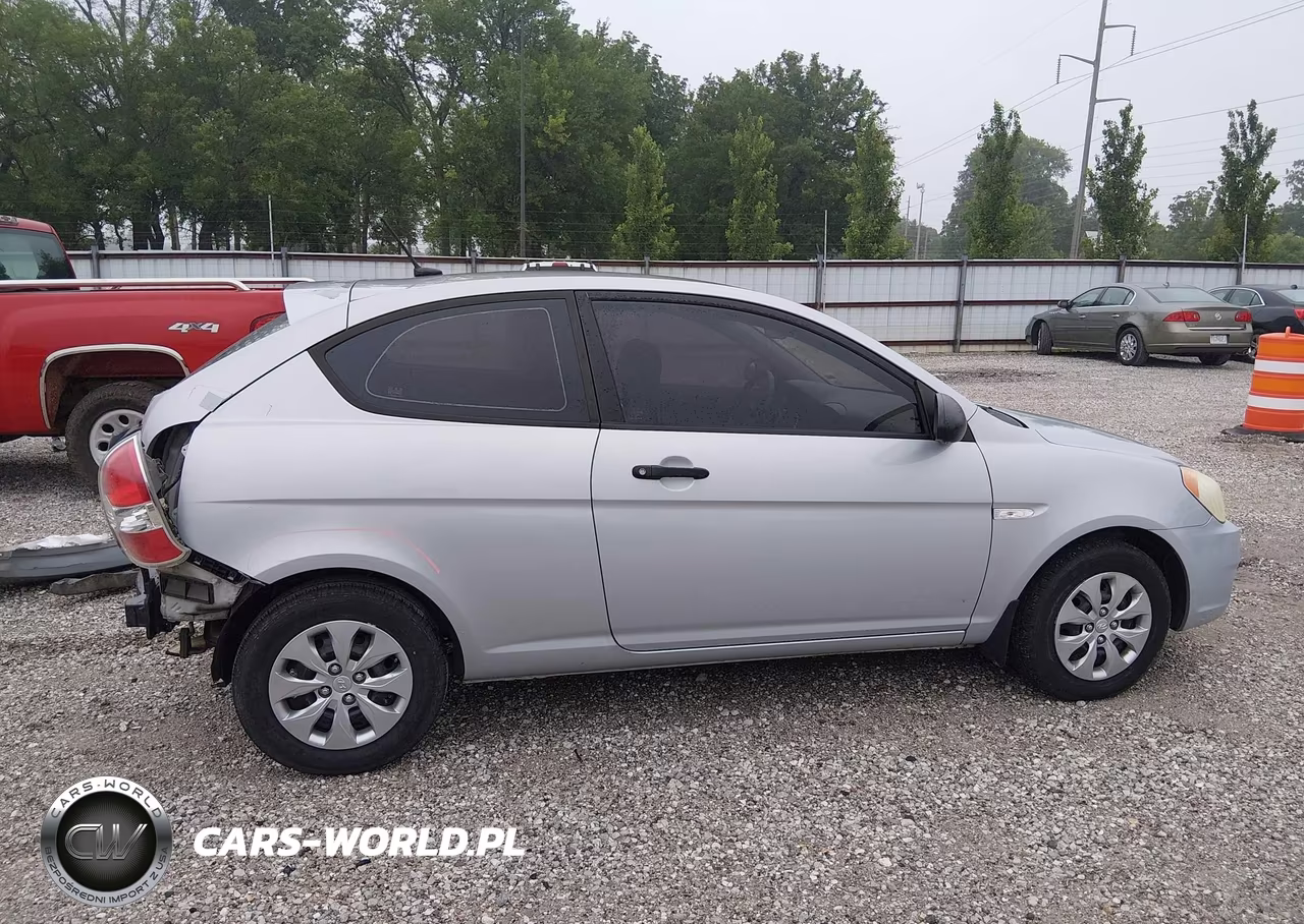 2009 Hyundai Accent Gs VIN:KMHCM36C39U114855 - 14