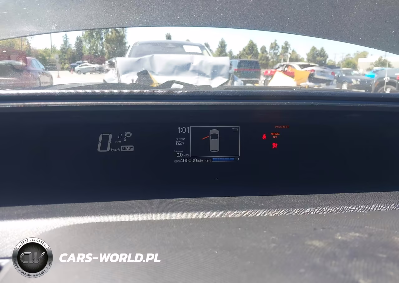 2018 Toyota Prius C One VIN:JTDKDTB38J1615137 - 7