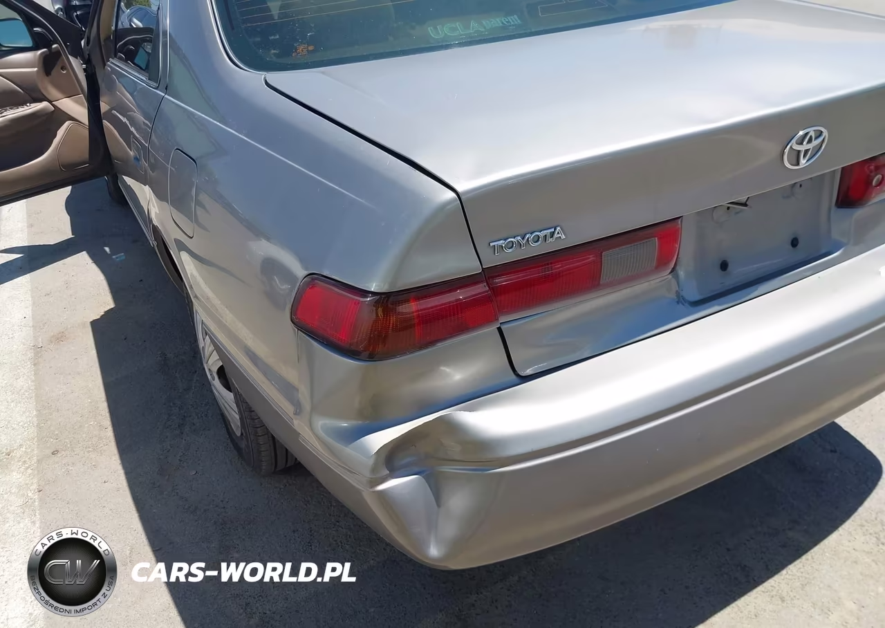 1999 Toyota Camry Le VIN:4T1BG22K1XU462418 - 6