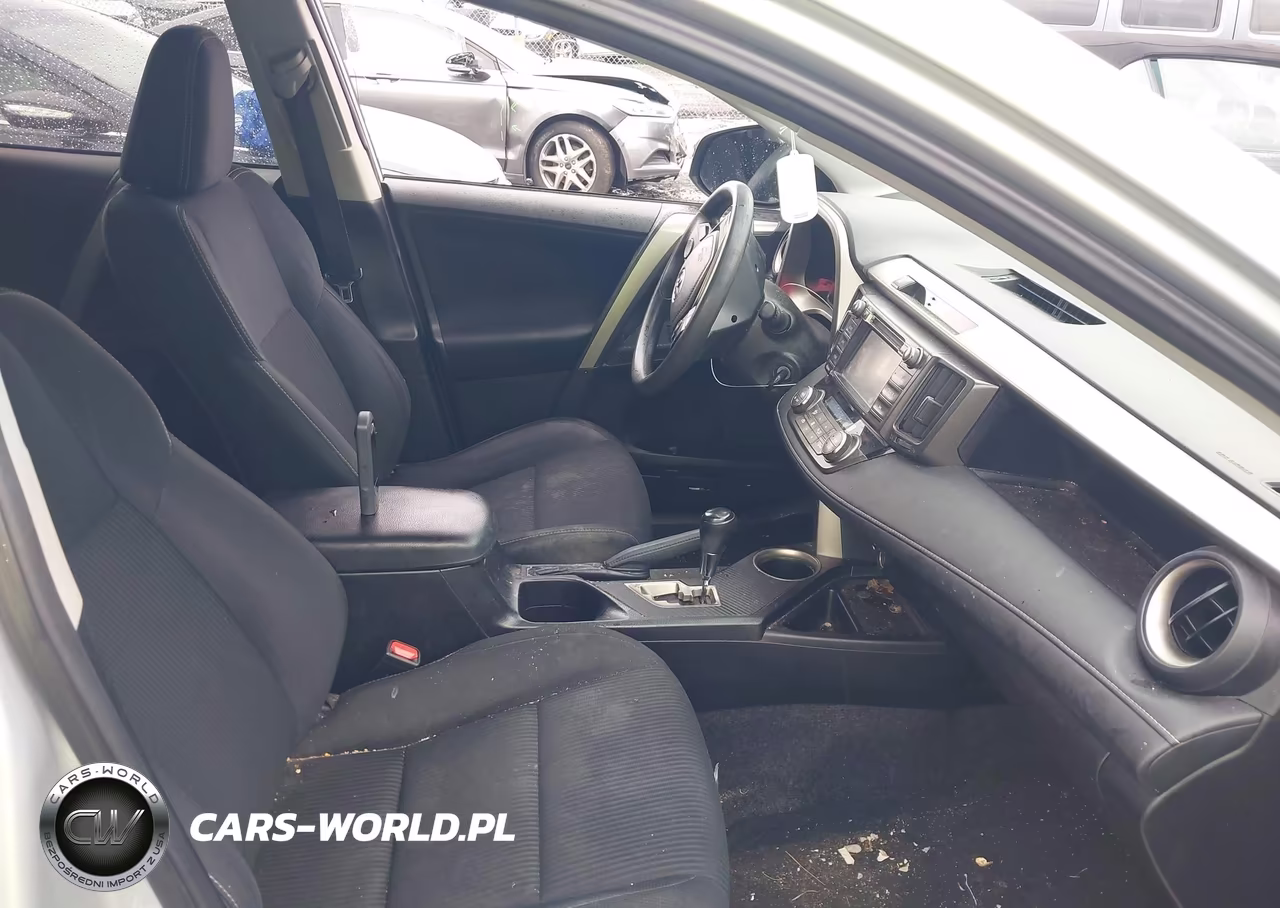 2015 Toyota Rav4 Xle VIN:2T3RFREV1FW327249 - 5