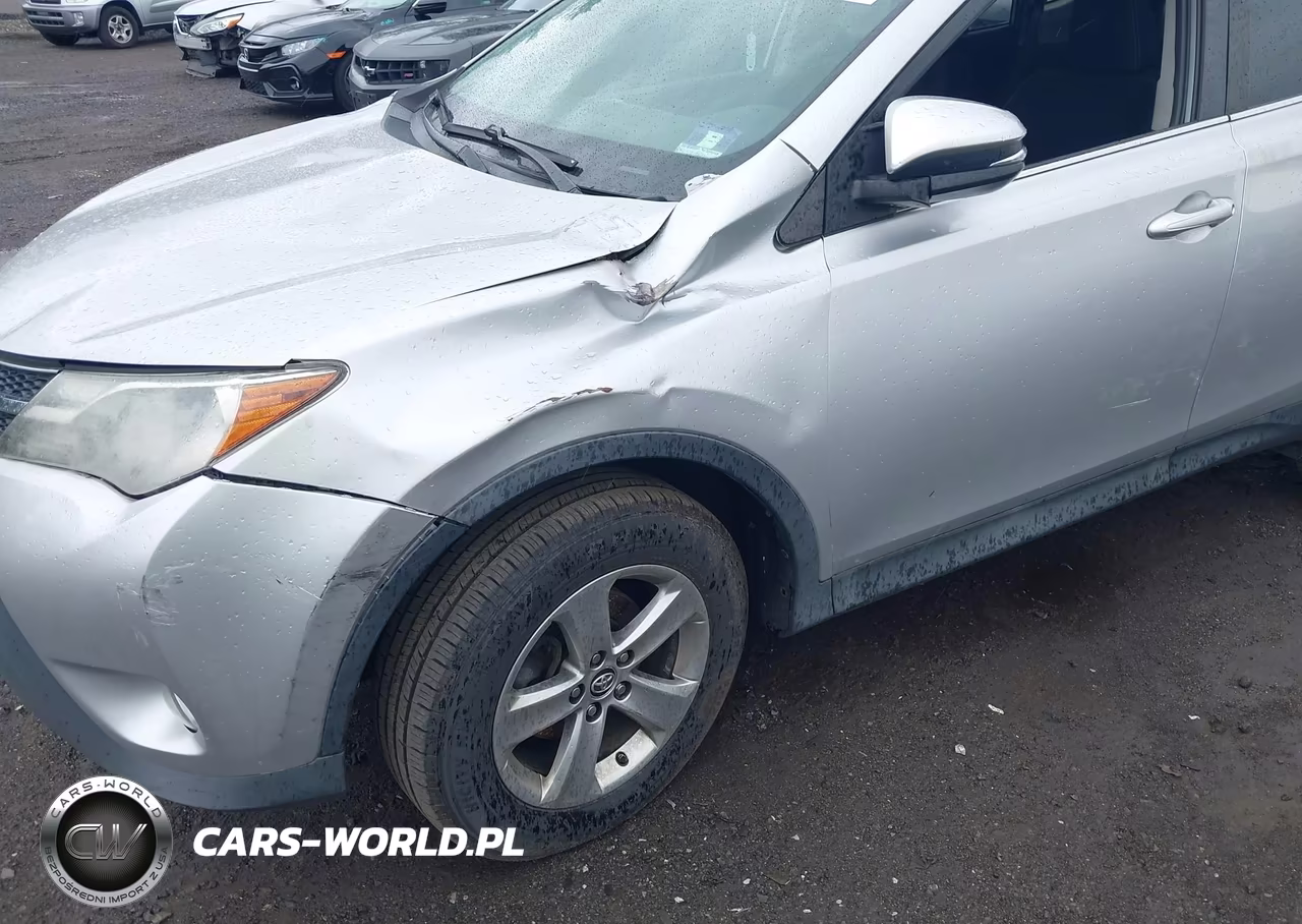 2015 Toyota Rav4 Xle VIN:2T3RFREV1FW327249 - 6