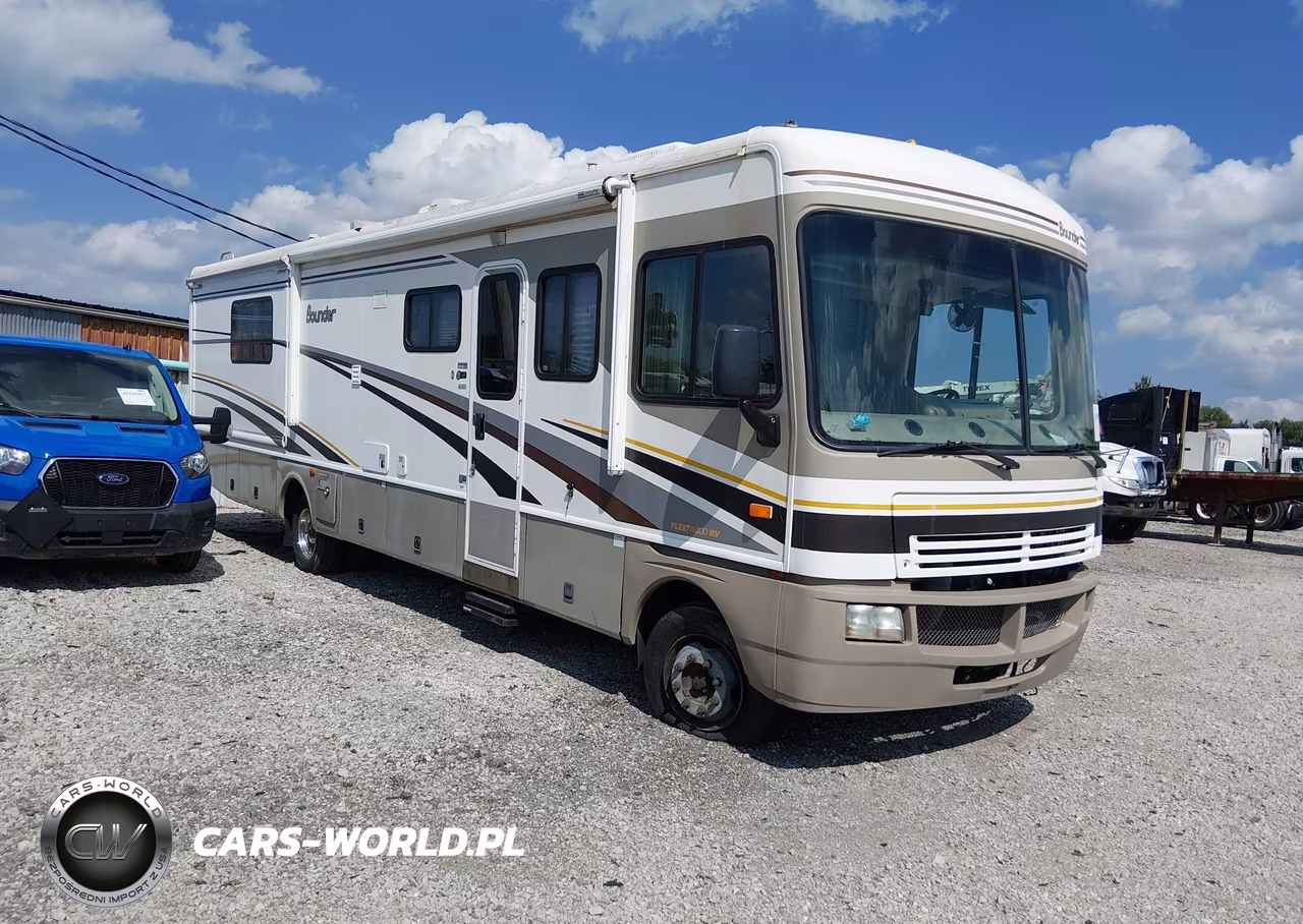 2004 Workhorse Custom Chassis Motorhome Chassis W22