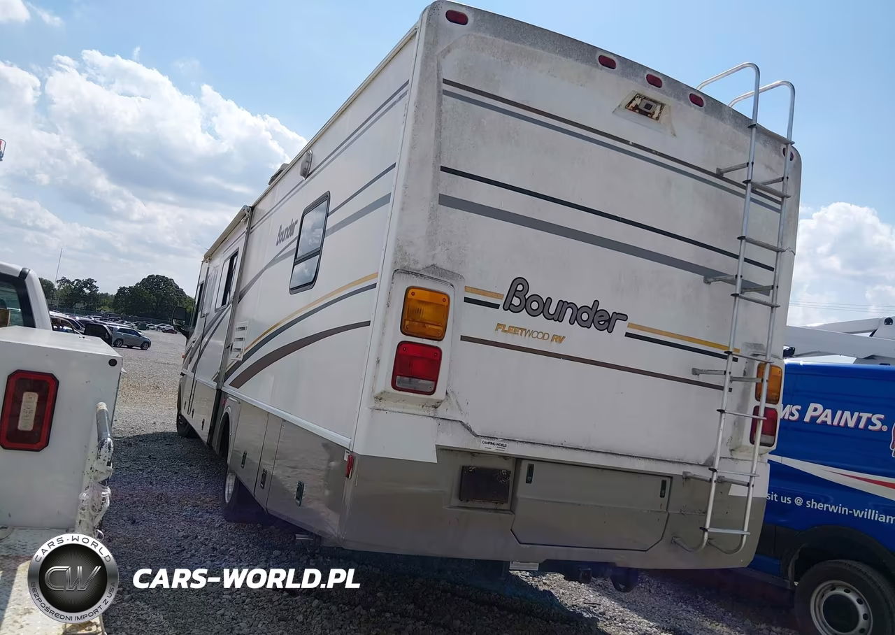 2004 Workhorse Custom Chassis Motorhome Chassis W22 VIN:5B4MP67G943389105 - 3
