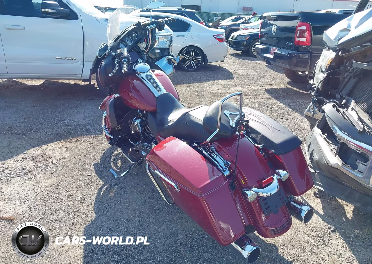 2020 Harley-Davidson Flhx VIN:1HD1KBC12LB626591 - 3