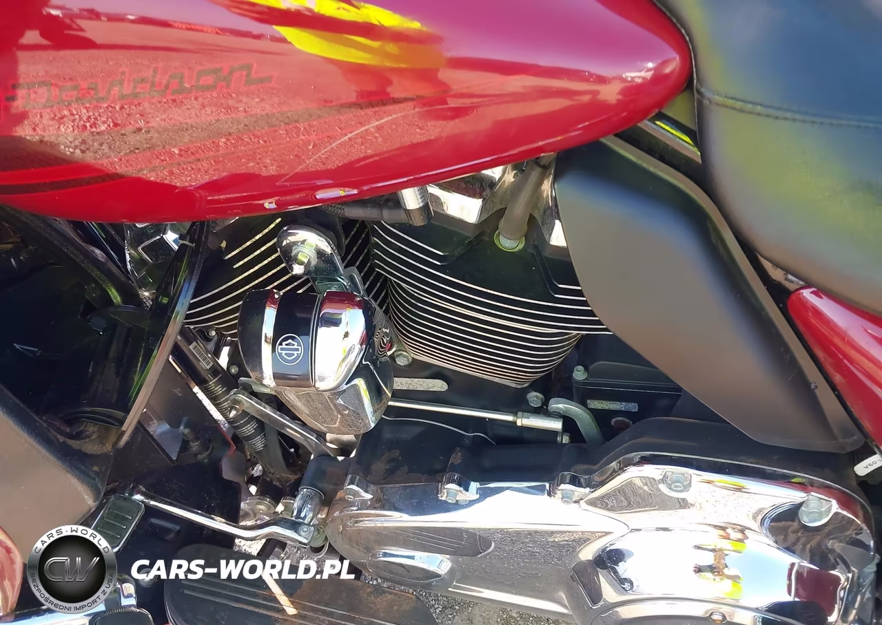 2020 Harley-Davidson Flhx VIN:1HD1KBC12LB626591 - 9