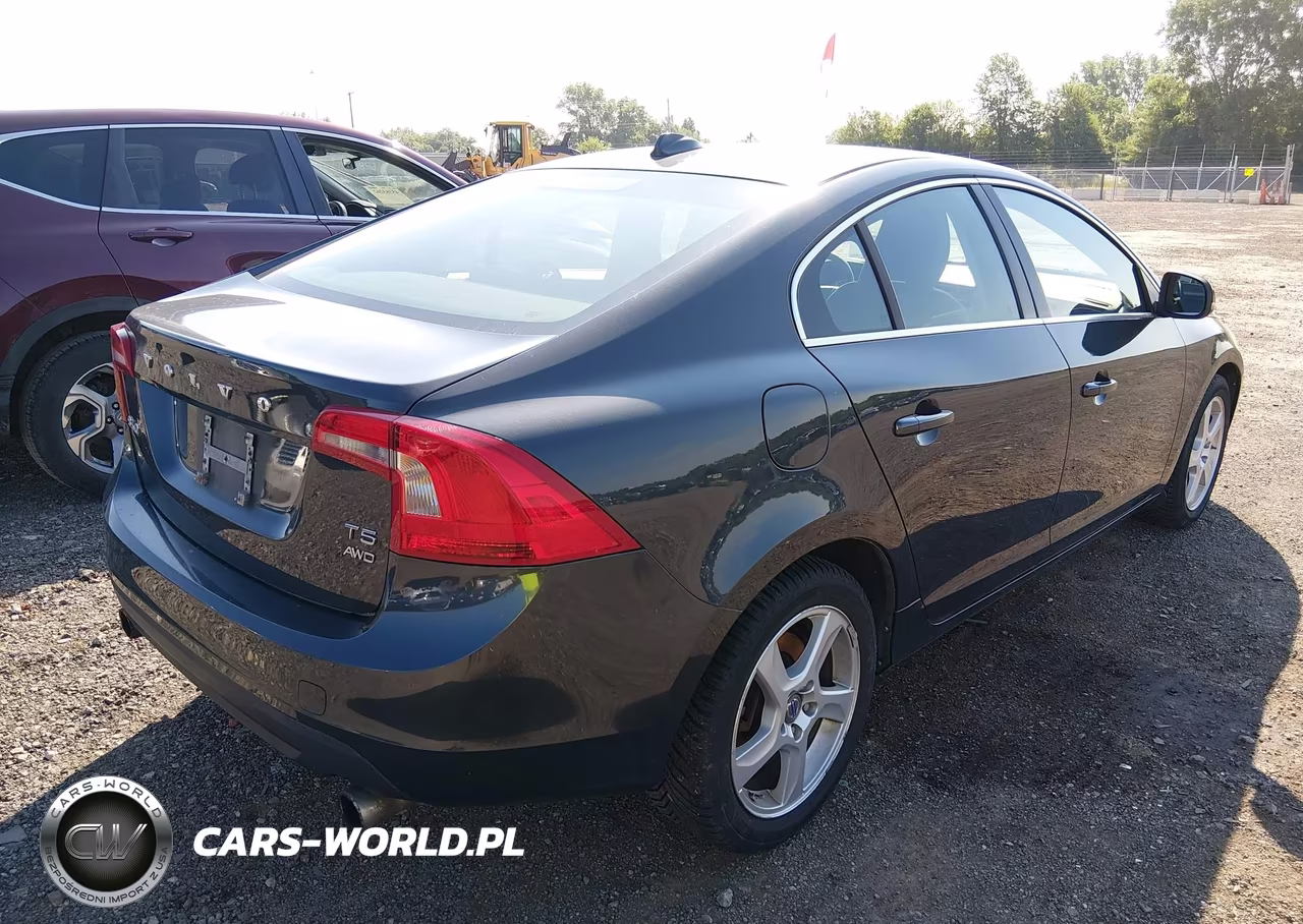 2013 Volvo S60 T5 VIN:YV1612FH8D2177884 - 4