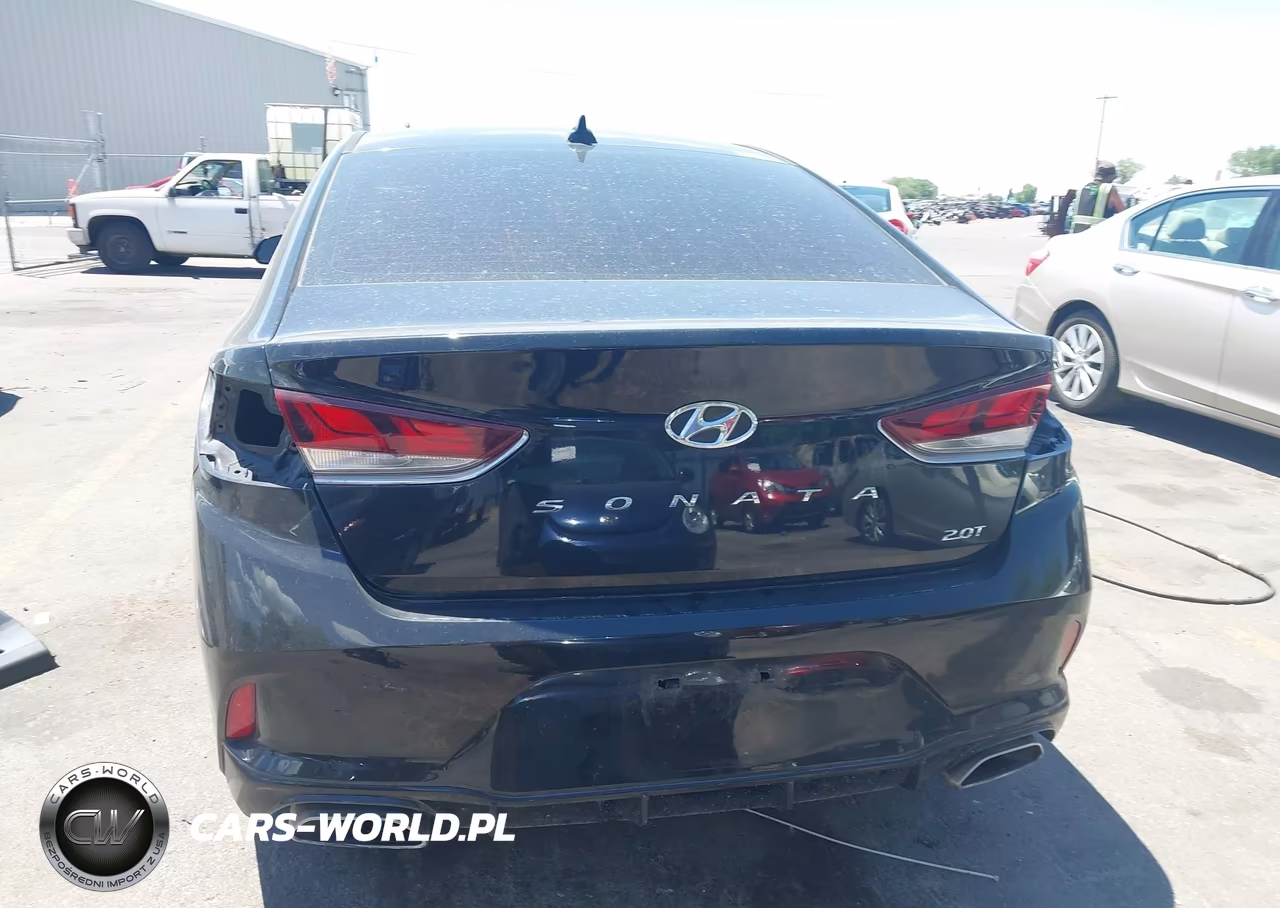 2018 Hyundai Sonata Sport 2.0T VIN:5NPE34AB5JH610839 - 18