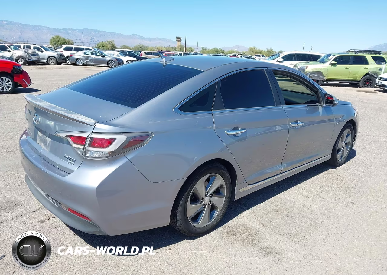 2016 Hyundai Sonata Hybrid Limited VIN:KMHE34L16GA020052 - 4