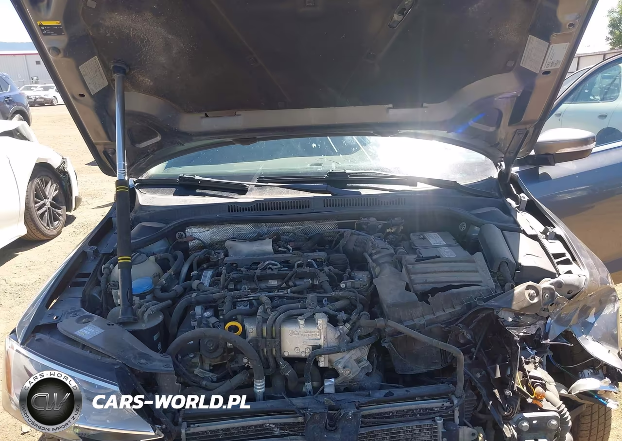 2015 Volkswagen Jetta 2.0L Tdi Se VIN:3VW3A7AJ5FM211949 - 10