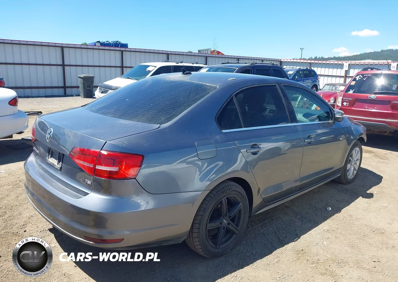 2015 Volkswagen Jetta 2.0L Tdi Se VIN:3VW3A7AJ5FM211949 - 4