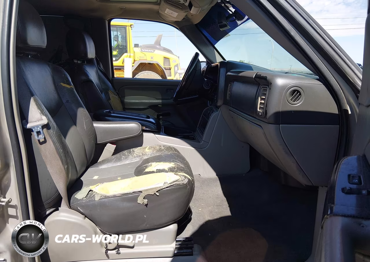2005 Chevrolet Avalanche 1500 Ls VIN:3GNEC12Z45G151271 - 5