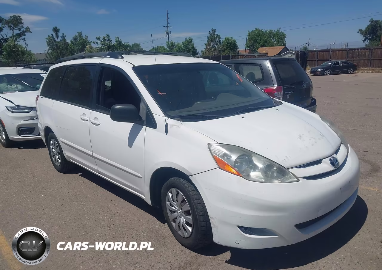 2008 Toyota Sienna Le – zdjęcie 1 z 11