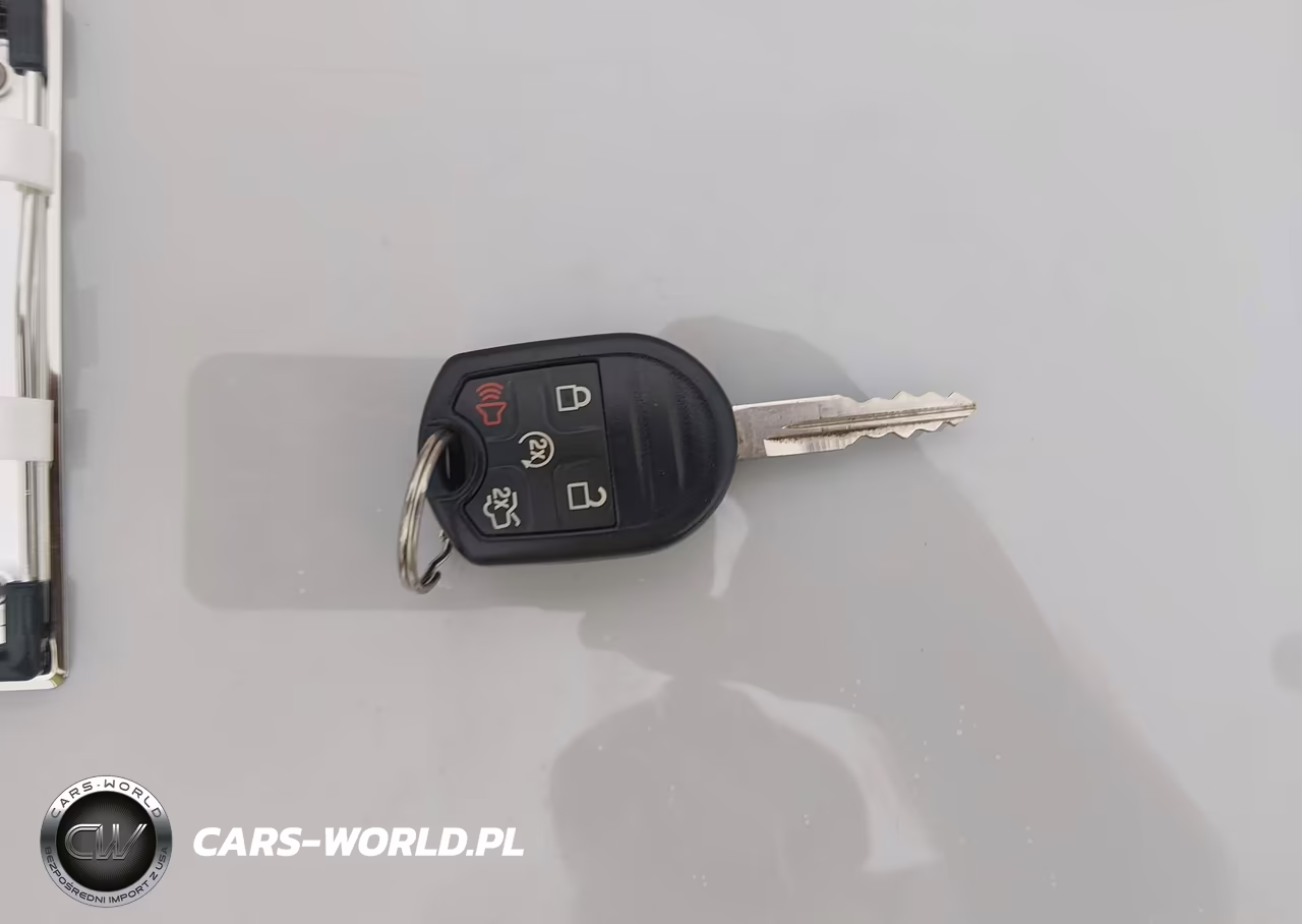 2018 Ford Taurus Sel VIN:1FAHP2E84JG110928 - 11