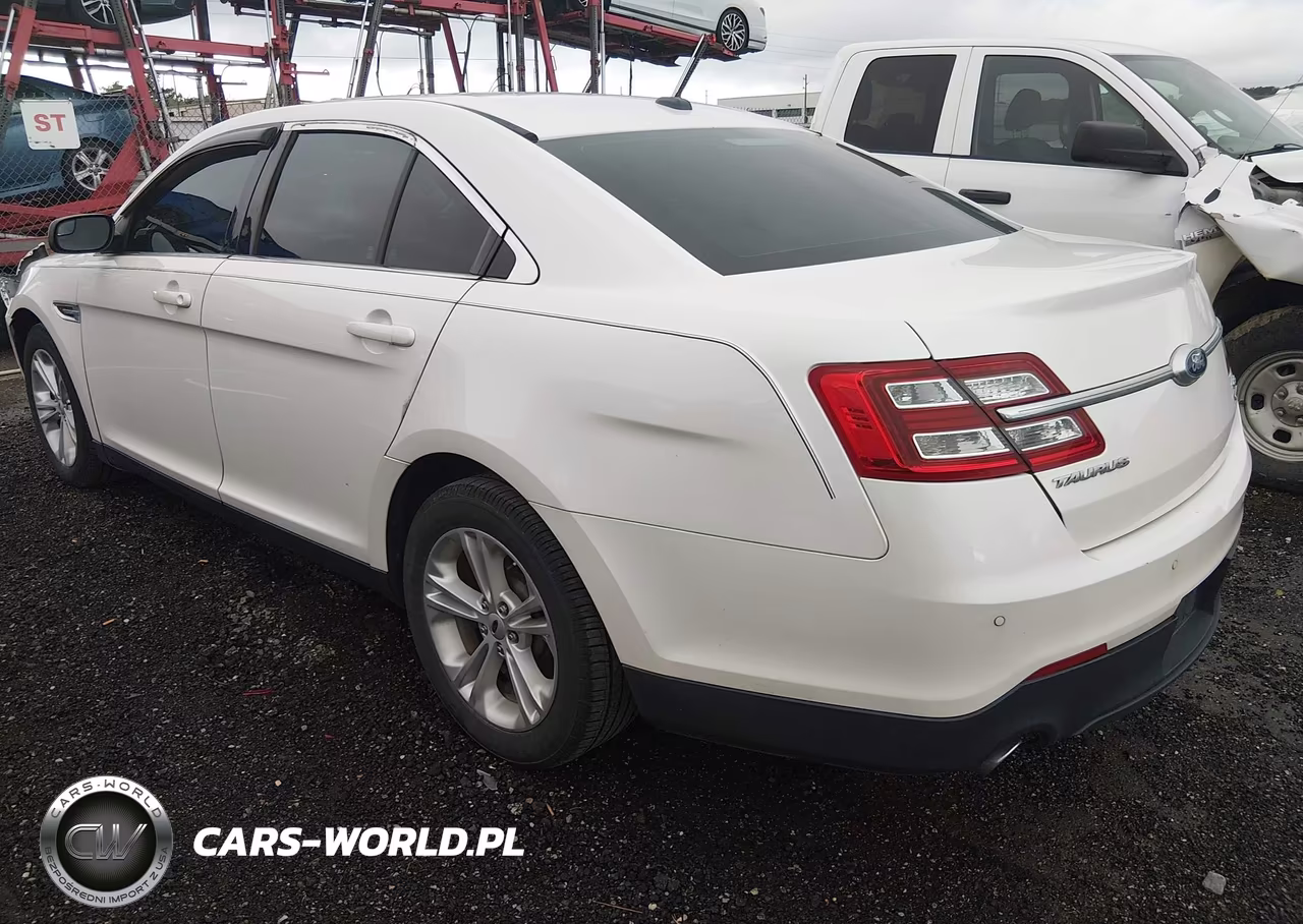 2018 Ford Taurus Sel VIN:1FAHP2E84JG110928 - 3
