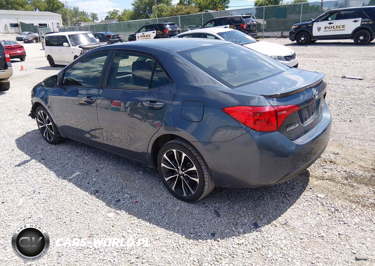 2019 Toyota Corolla Se VIN:2T1BURHE6KC201105 - 3