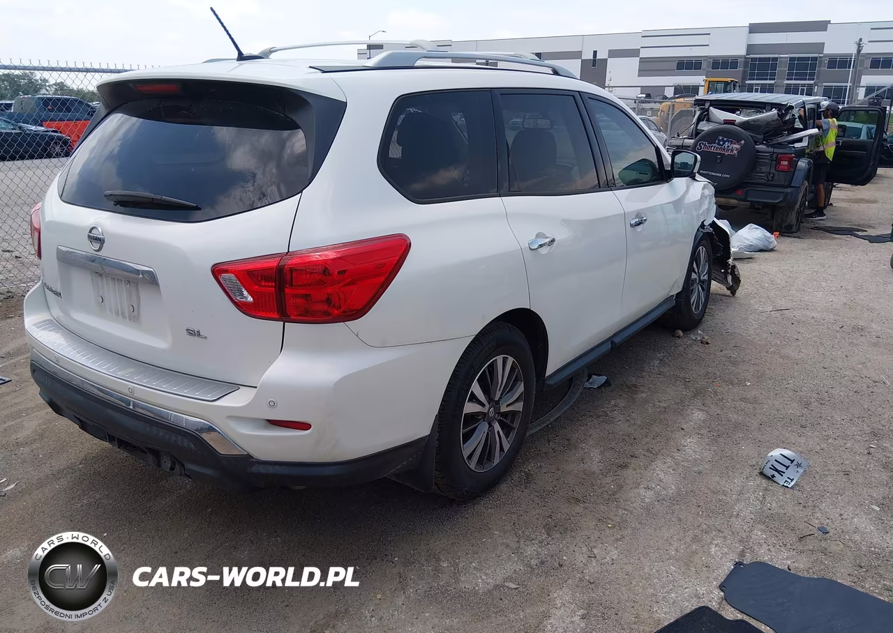 2017 Nissan Pathfinder Sl VIN:5N1DR2MNXHC695456 - 4