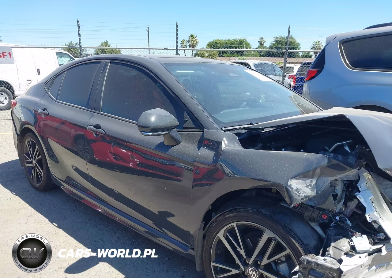 2025 Toyota Camry Xse VIN:4T1DAACK8SU163181 - 16