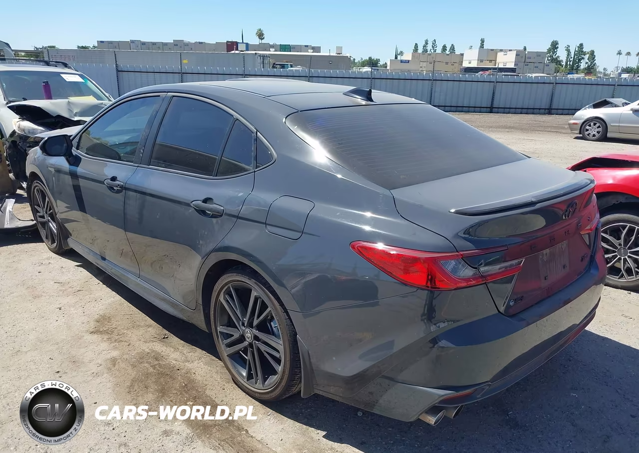 2025 Toyota Camry Xse VIN:4T1DAACK8SU163181 - 3