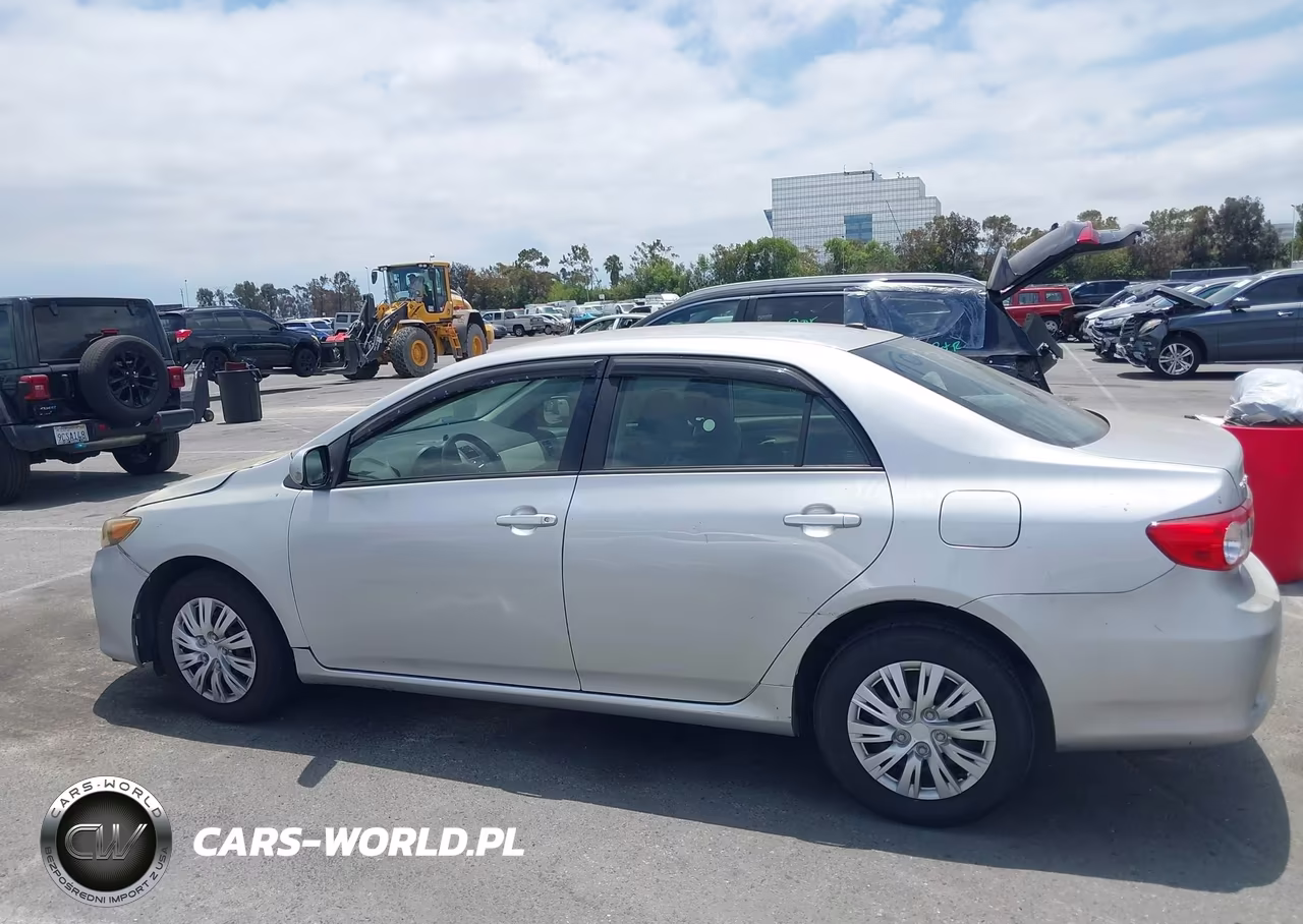 2011 Toyota Corolla Le VIN:JTDBU4EE7B9159069 - 16