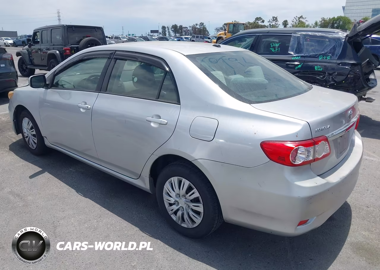 2011 Toyota Corolla Le VIN:JTDBU4EE7B9159069 - 3