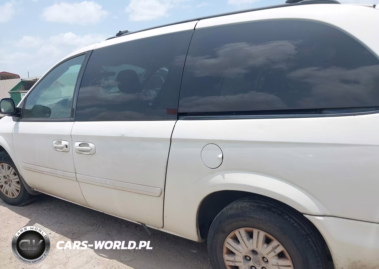 2007 Chrysler Town & Country Lx VIN:2A4GP44R17R351956 - 14