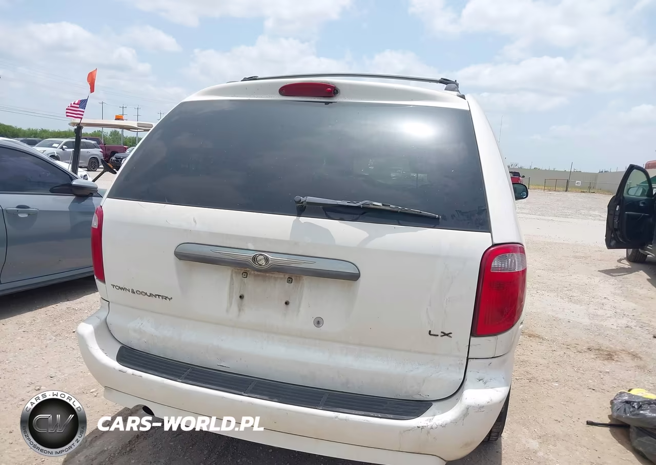 2007 Chrysler Town & Country Lx VIN:2A4GP44R17R351956 - 16