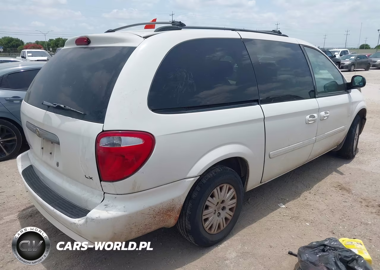 2007 Chrysler Town & Country Lx VIN:2A4GP44R17R351956 - 4