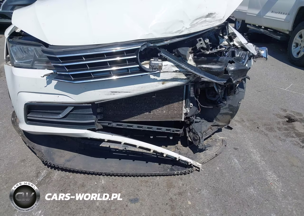 2017 Volkswagen Passat 1.8T S VIN:1VWAT7A35HC050543 - 6