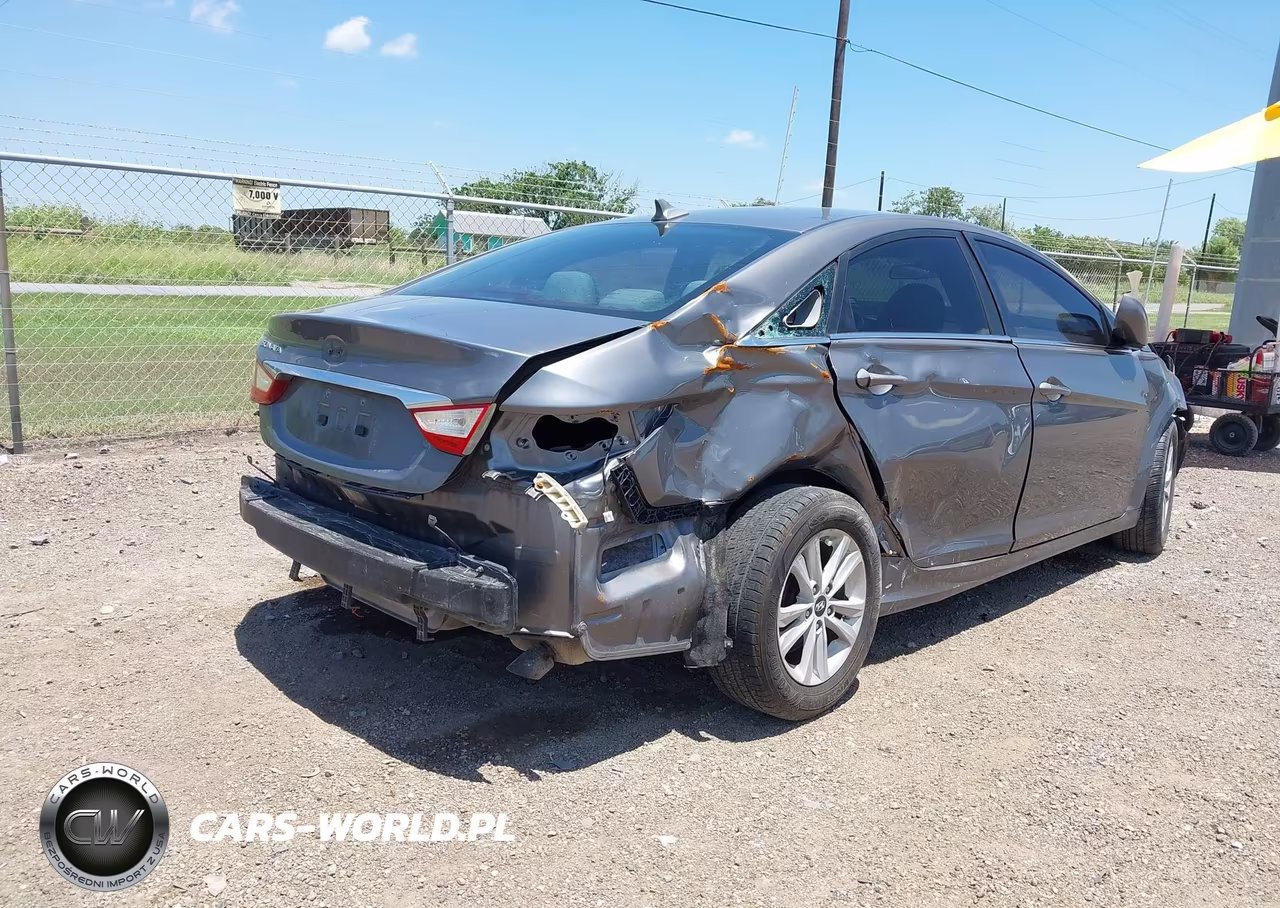2011 Hyundai Sonata Gls VIN:5NPEB4AC3BH193007 - 4
