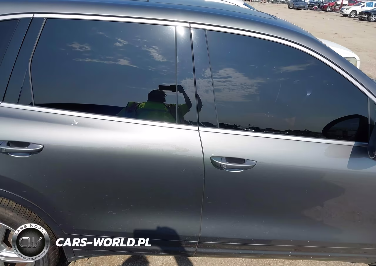 2014 Porsche Cayenne Platinum Edition VIN:WP1AA2A27ELA95271 - 13