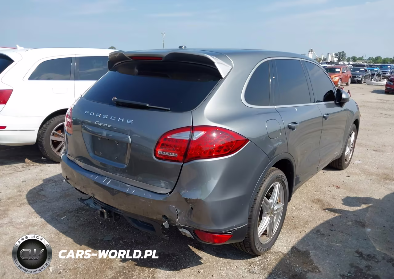 2014 Porsche Cayenne Platinum Edition VIN:WP1AA2A27ELA95271 - 4