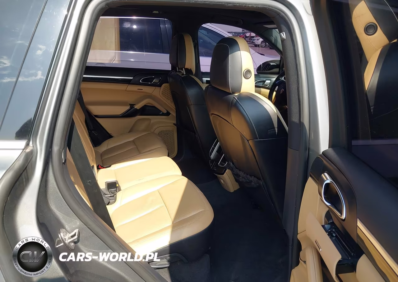 2014 Porsche Cayenne Platinum Edition VIN:WP1AA2A27ELA95271 - 8