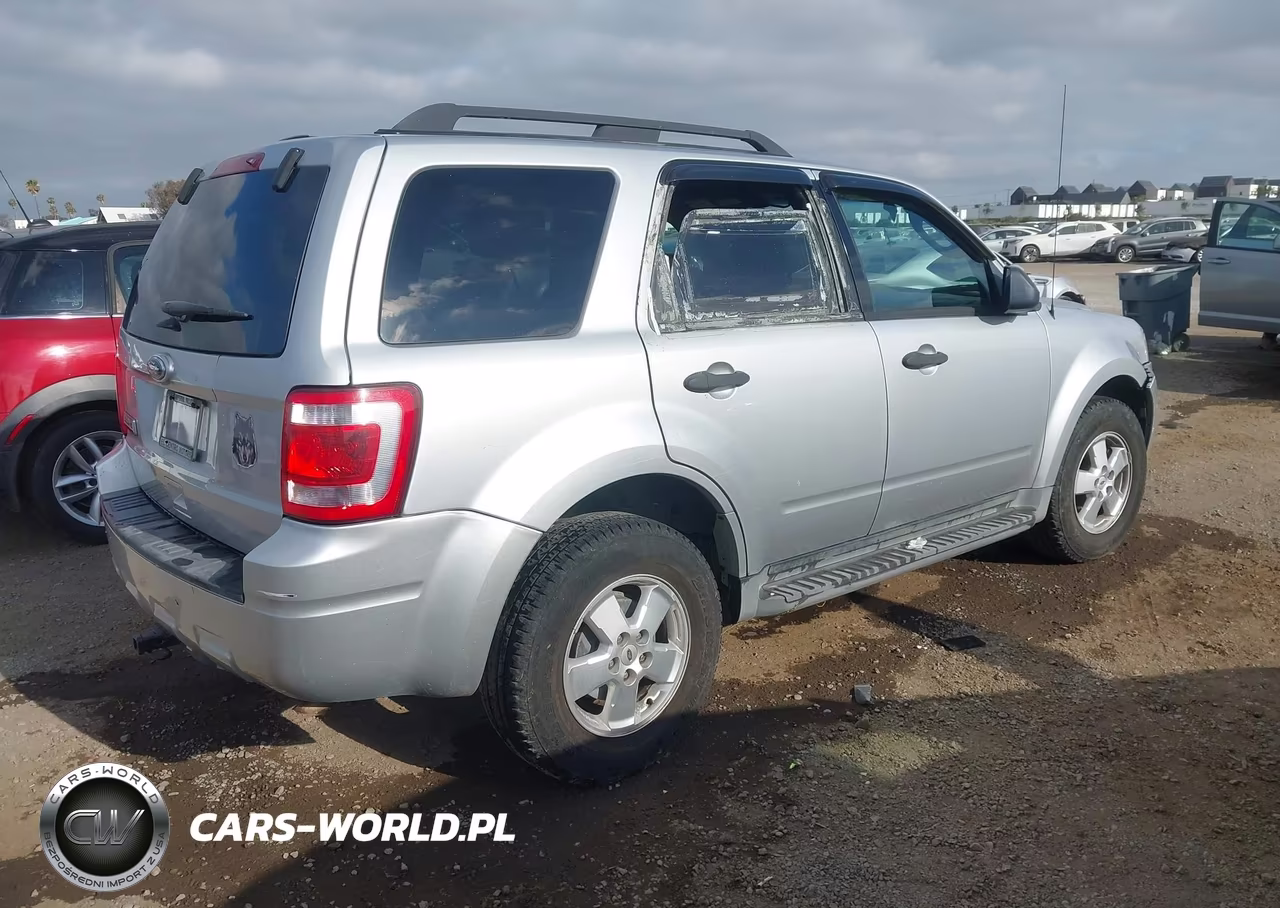 2012 Ford Escape Xlt VIN:1FMCU0D73CKB82614 - 4