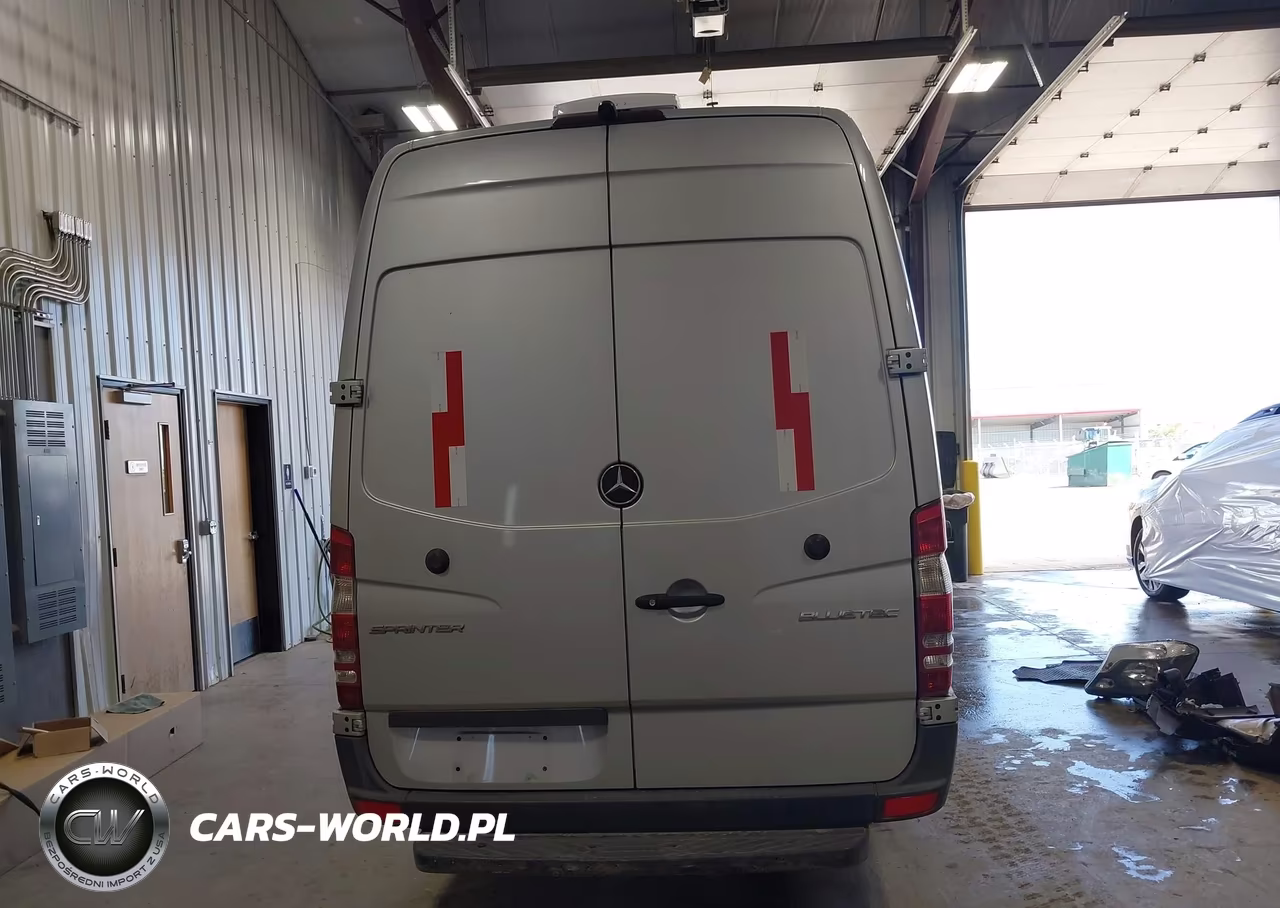 2016 Mercedes-Benz Sprinter 2500 High Roof VIN:WD3PE8DD9GP307108 - 16