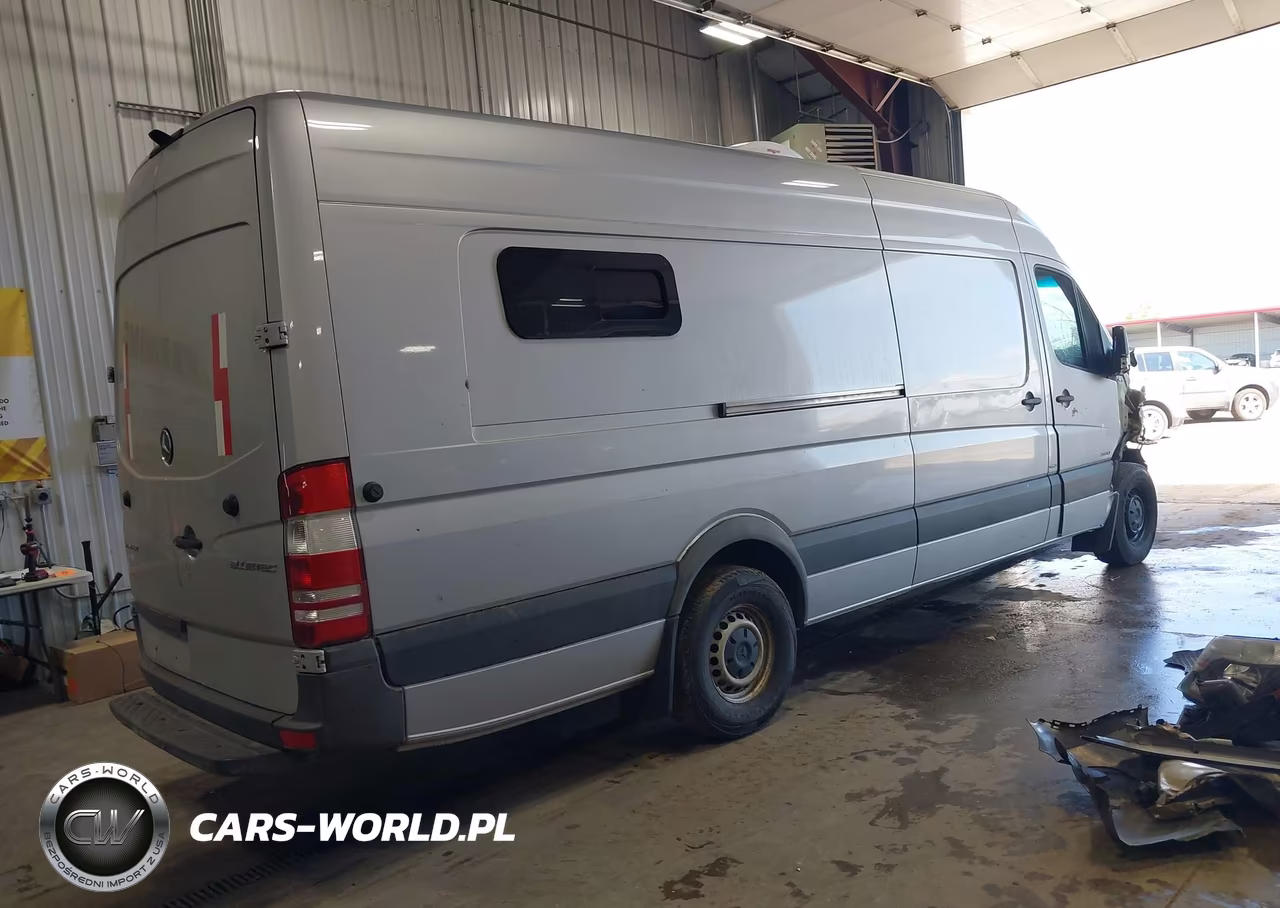 2016 Mercedes-Benz Sprinter 2500 High Roof VIN:WD3PE8DD9GP307108 - 4