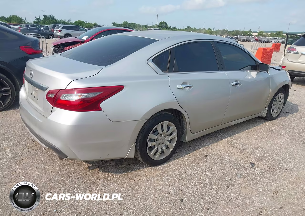 2018 Nissan Altima 2.5 S VIN:1N4AL3AP2JC289252 - 4