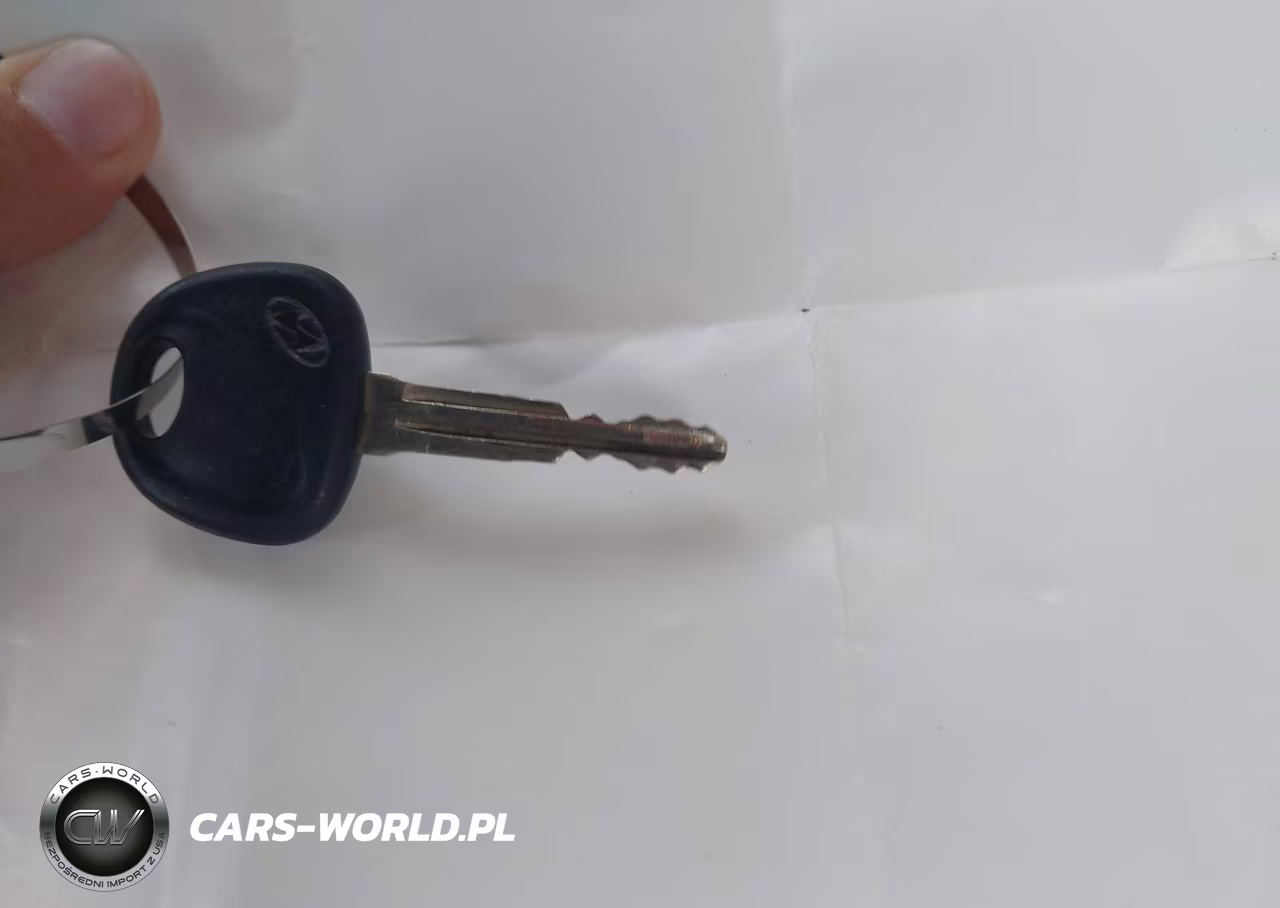 2008 Hyundai Elantra VIN:KMHDU46D18U384944 - 11