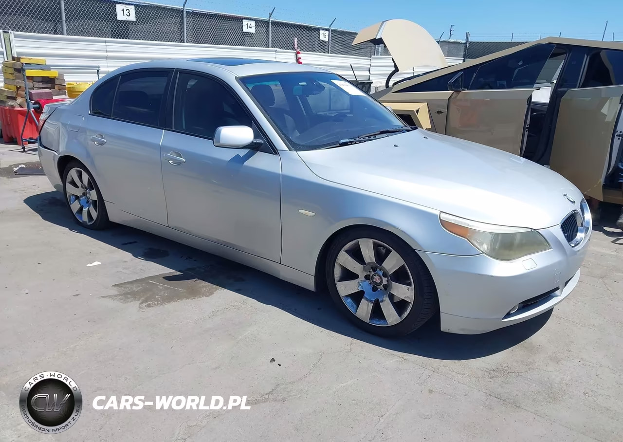 2004 BMW 530I