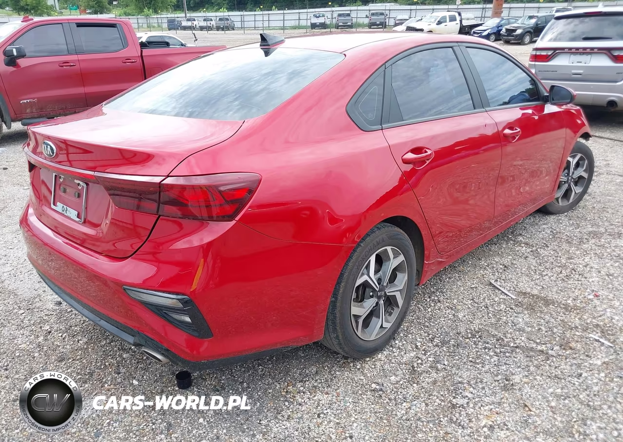 2021 Kia Forte Lxs VIN:3KPF24AD2ME409854 - 4
