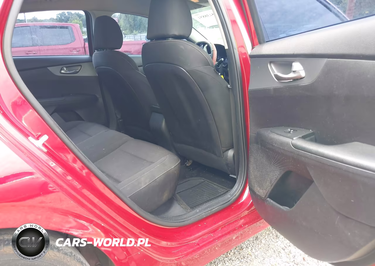 2021 Kia Forte Lxs VIN:3KPF24AD2ME409854 - 8