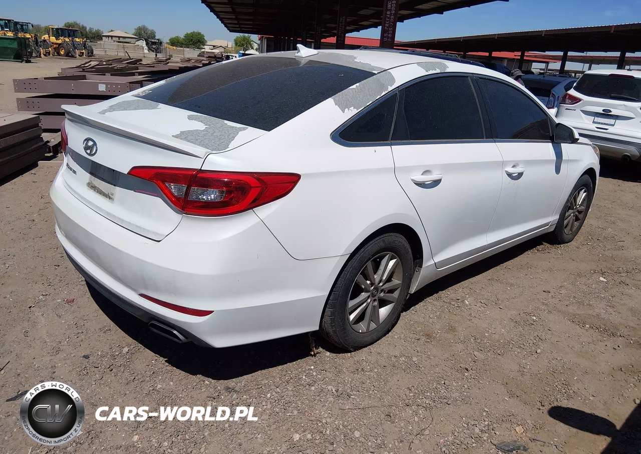 2016 Hyundai Sonata Se VIN:5NPE24AF0GH373630 - 4