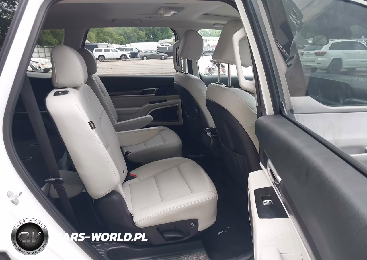 2025 Kia Telluride S VIN:5XYP64GC9SG668817 - 8