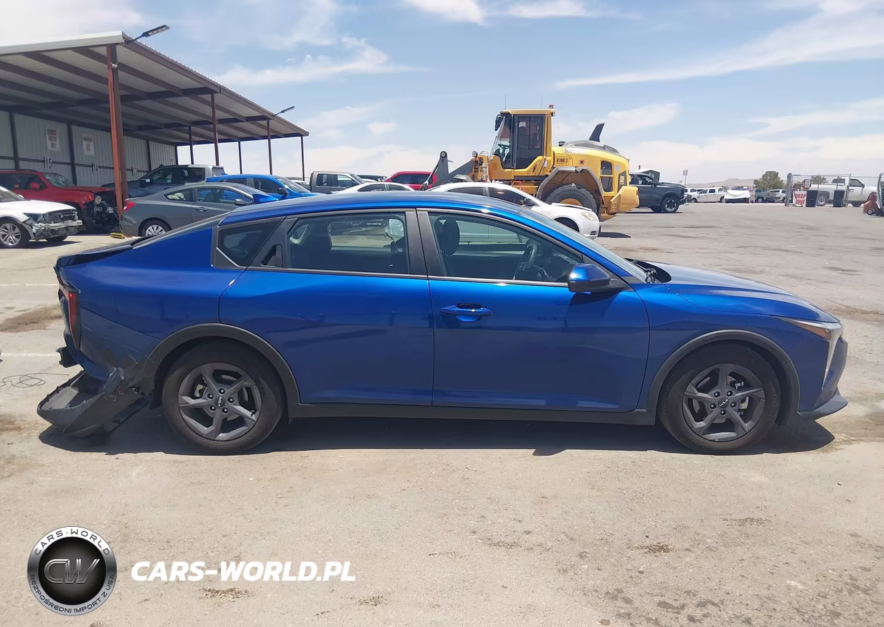2025 Kia K4 Lxs VIN:3KPFT4DE2SE072522 - 13