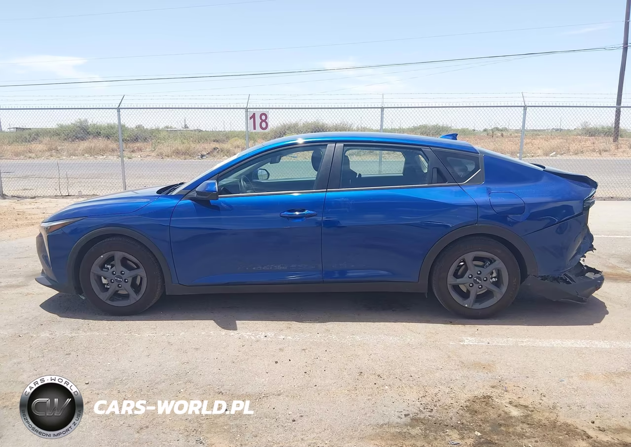 2025 Kia K4 Lxs VIN:3KPFT4DE2SE072522 - 14