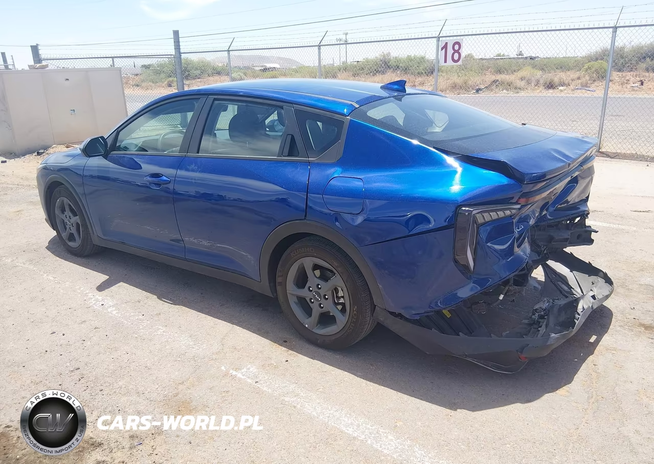 2025 Kia K4 Lxs VIN:3KPFT4DE2SE072522 - 3