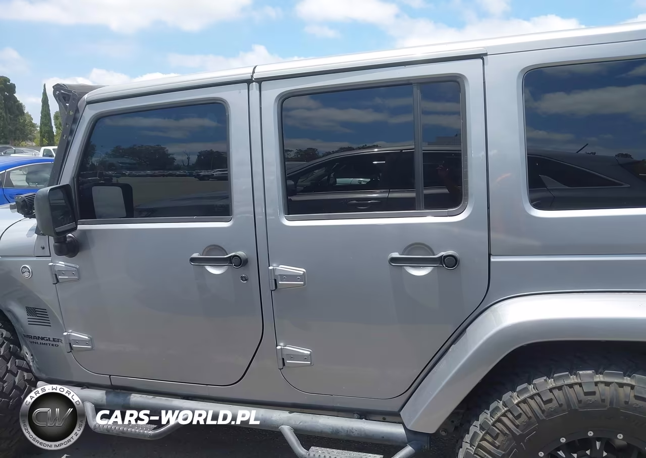 2014 Jeep Wrangler Unlimited Rubicon VIN:1C4BJWFG5EL120203 - 15