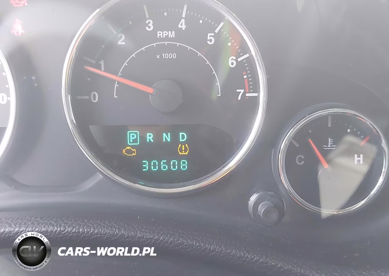 2014 Jeep Wrangler Unlimited Rubicon VIN:1C4BJWFG5EL120203 - 16